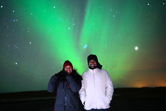 Image of the aurora lights in the Icelandic night sky